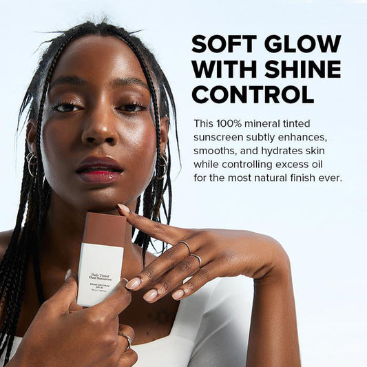 Base de maquillaje fluida con color y protección solar para uso diario