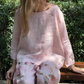 Blusa Sólido y Pantalones Anchos con Flores (Conjunto de 2 Piezas)